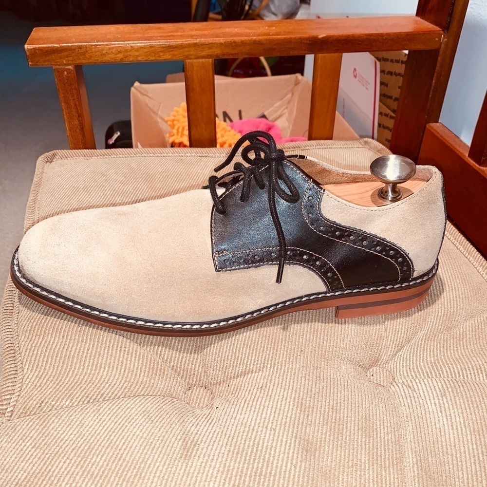 Florsheim Two Tone Derby Buck. - Picture 7 of 14